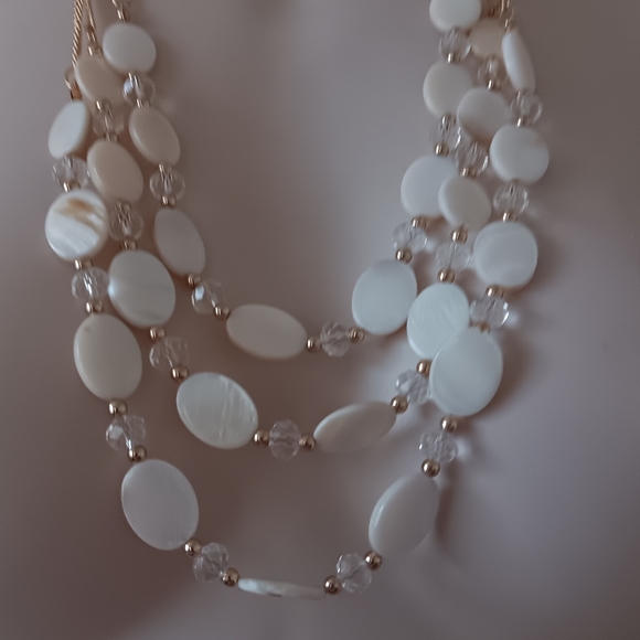 Multi Ring Shell Necklace - Picture 10 of 10